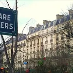 Du Square D'anvers 2*