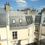 Du Square D'anvers 2*