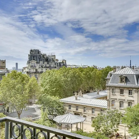 オテル デュ スクワール ダンヴェール 2*