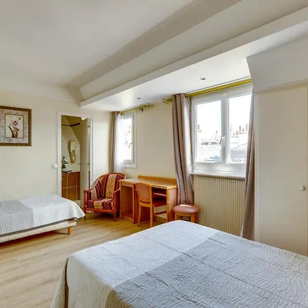 オテル デュ スクワール ダンヴェール