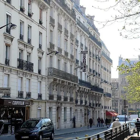 Du Square D'anvers 2*