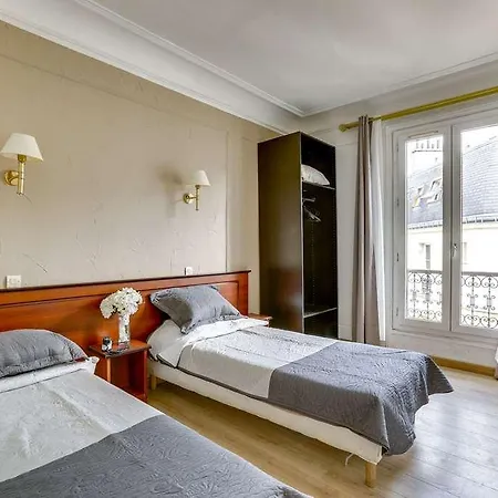 Hotel Du Square D'anvers 2*