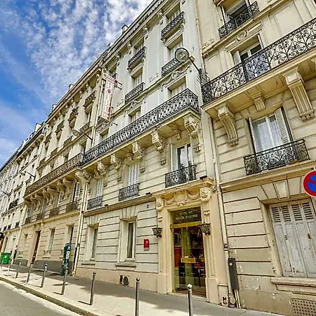 Du Square D'anvers 2*