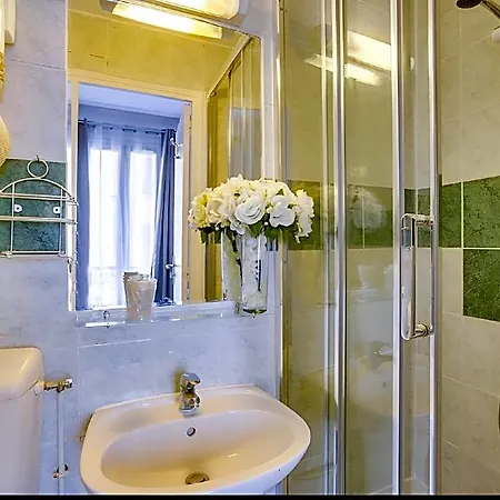Szálloda Du Square D'anvers Párizs