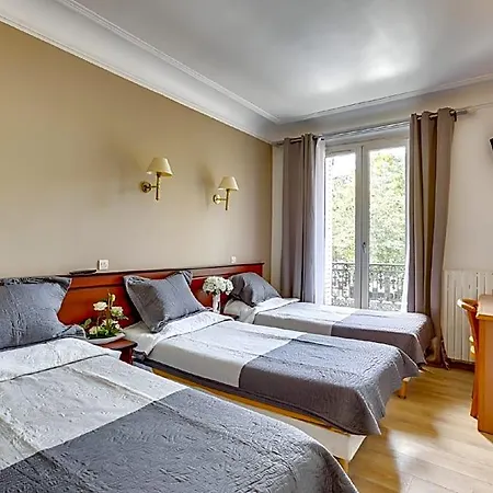 Du Square D'anvers Hotel