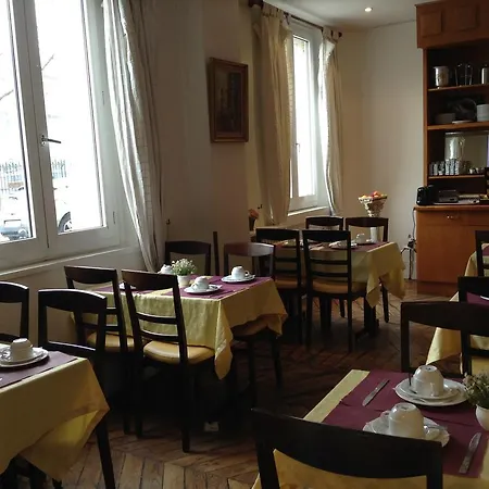 Hotel Du Square D'anvers 2*