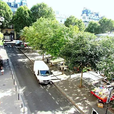Du Square D'anvers מלון