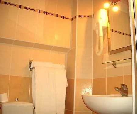 Du Square D'anvers Hotel