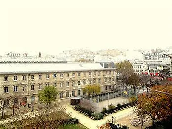 Du Square D'anvers 2* Paris