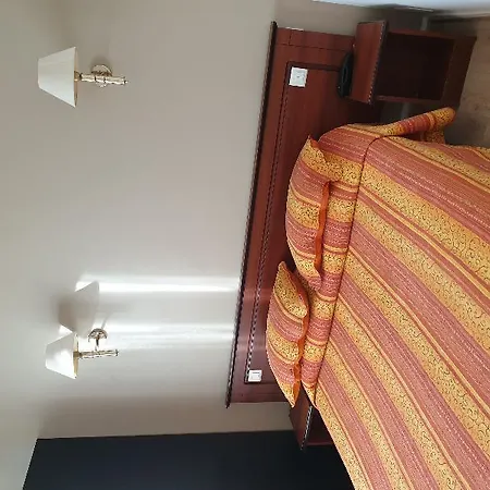 Hotell Du Square D'anvers Paris