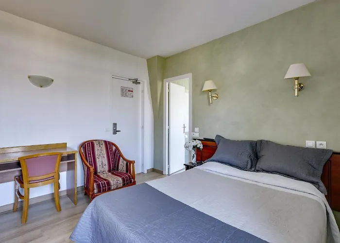 Du Square D'anvers Париж