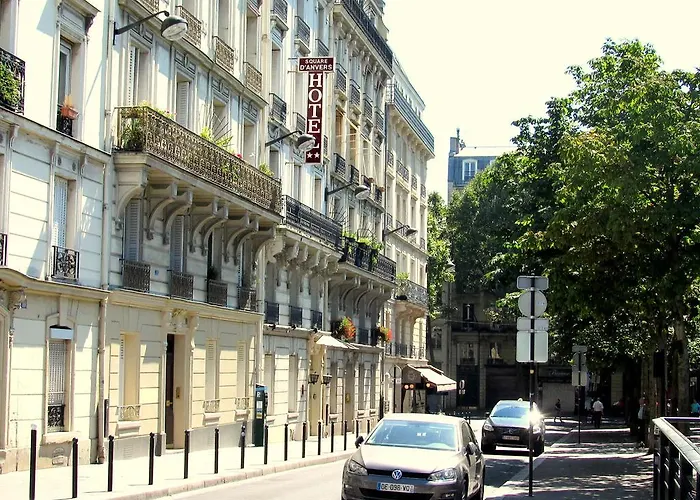 Du Square D'anvers Hotel