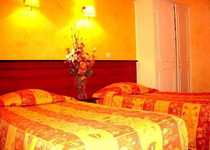 Du Square D'anvers 2*